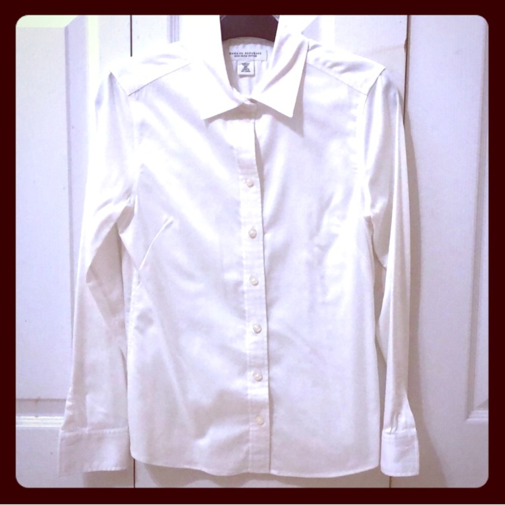 Banana Republic Non-Iron fitted button down shirt